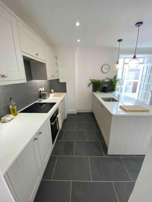 Beautiful 2 Bed End Terrace Victorian Town House Leilighet Redruth Eksteriør bilde