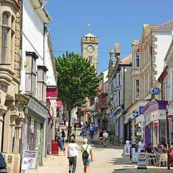 Beautiful 2 Bed End Terrace Victorian Town House Leilighet Redruth Eksteriør bilde